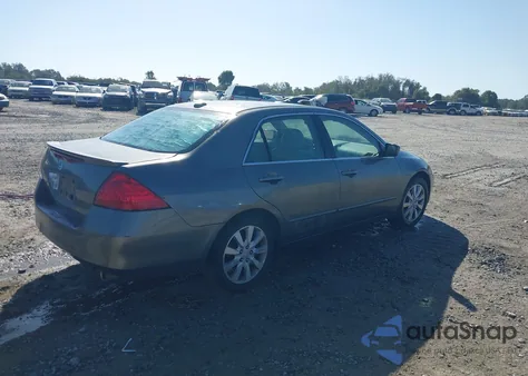 2006 Honda Accord Sdn Ex-L V6 из США, поврежденный, VIN 1HGCM66556A030784